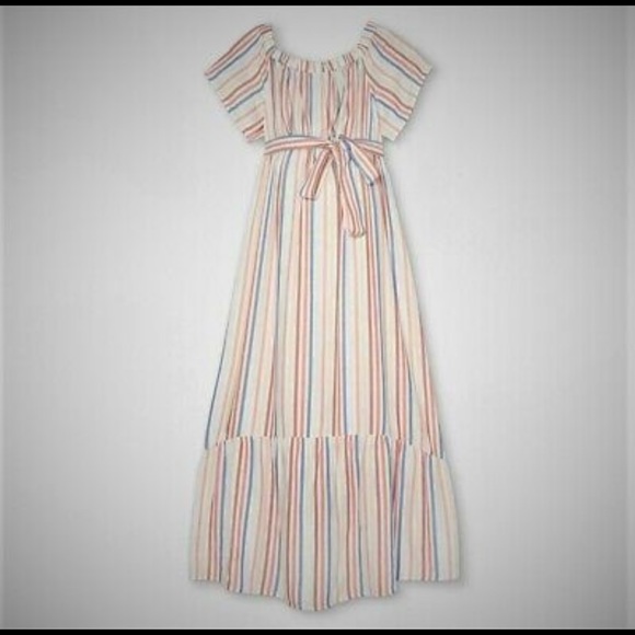 Ingrid & Isabel Dresses & Skirts - Ingred and Isabel maternity dress